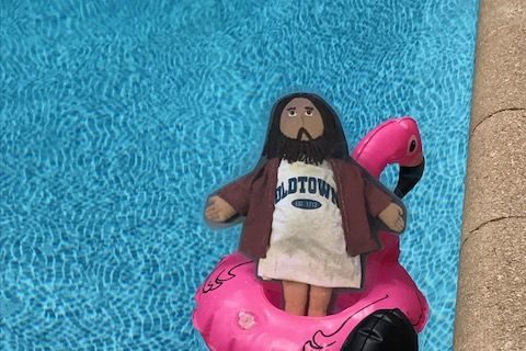 Flat Jesus Hits the Pool